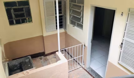Casa com renda, terreno com casas com renda