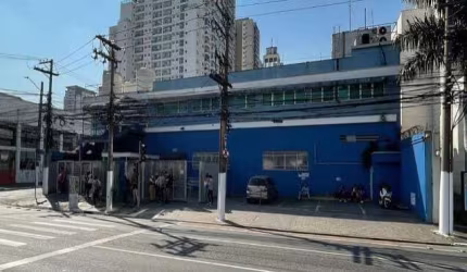 PRÉDIO COMERCIAL PRÓXIMO À ESTAÇÃO DE METRÔ PALMEIRAS/BARRA FUNDA PARA LOCAÇÃO
