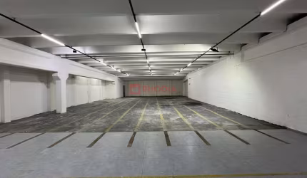 IMÓVEL COM 2 PISOS PARA LOCAÇÃO NA REGIÃO DA VILA LEOLPOLDINA - SP 660M²:  5 SALAS E  14 VAGAS