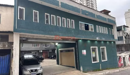 Imóvel Comercial com 3 Andares, Vão Livre para 12 Carros e ao lado da Paulista em Terreno de 400m²