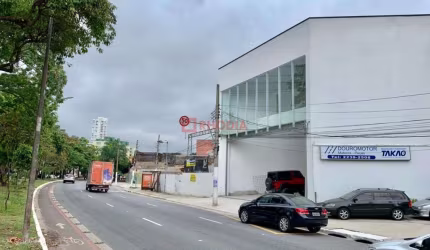 Galpão Comercial de Alto Padrão para Locação em São Paulo-SP, Bairro Imirim - 1 Sala, 2 Banheiros, 450m² de Área
