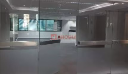 VENDA OU LOCAÇÃO DE CONJUNTO COMERCIAL NO BUTANTÃ EM SÃO PAULO, 5 SALAS E 21 VAGAS