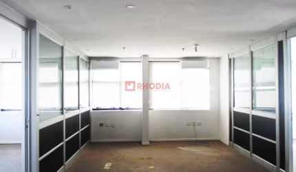 VENDA CONJUNTO COMERCIAL REGIÃO DE MOEMA ZONA SUL DE SÃO PAULO , 2 VAGAS