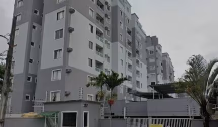 Linda cobertura à venda no bairro Bucarein
