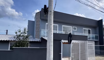 OPORTUNIDADE ÚNICA: SOBRADO GEMINADO NO VILA NOVA