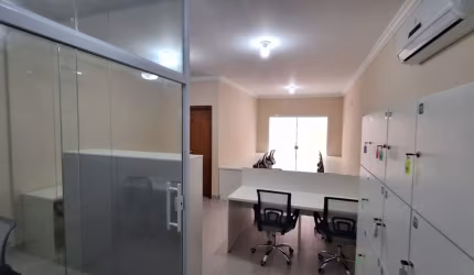 SALA COMERCIAL MOBILIADA