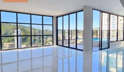Cobertura Triplex com 3 suítes à venda, 303 m² por R$ 4.733.000 - Fazenda - Itajaí/SC
