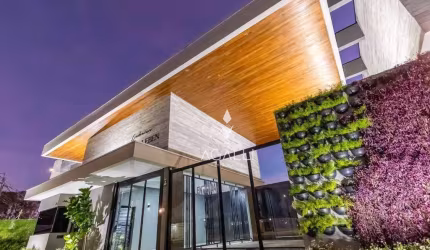 Sobrado com 3 dormitórios à venda, 168 m² por R$ 1.600.000,00 - Xaxim - Curitiba/PR
