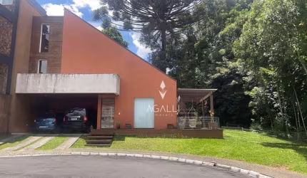 Sobrado com 4 dormitórios à venda, 183 m² por R$ 1.230.000,00 - Santa Cândida - Curitiba/PR