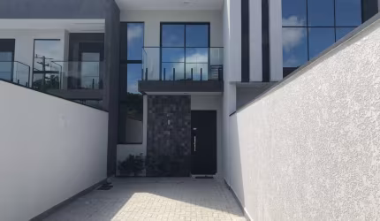 Casa - Padrão, para Venda em Florianópolis/SC