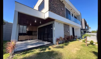 Casa - Padrão, para Venda em Florianópolis/SC