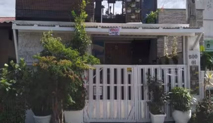 Casa - Padrão, para Venda em Florianópolis/SC