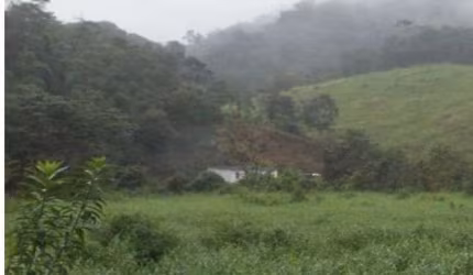 Sítio com 2 dormitórios à venda, 494000 m² por R$ 741.000,00 - Zona Rural. - Juquiá/SP