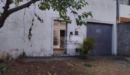 CASA 03 DORMITORIOS SENDO UMA SUITE  COZINHA LAVABO LAVANDERIA SALÃO