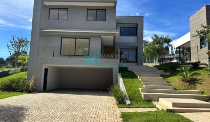 Casa com 4 quartos à venda, 330 m² por R$ 2.440.000 - Condomínio Boulevard - Lagoa Santa/MG