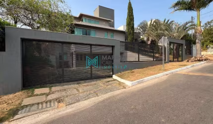 Casa com 4 quartos à venda, 380 m² por R$ 3.800.000,00 - Condomínio Jardins da Lagoa - Lagoa Santa/MG