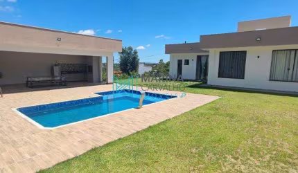 Casa com 3 quartos à venda, 195 m² por R$ 839.000 - Condomínio Vale Do Luar - Jaboticatubas/Minas Gerais