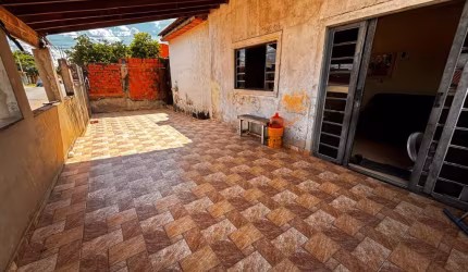 CASA NO JARDIM LISA
