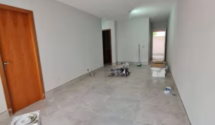Jaudy Gestão Vende: Casa Cond. Rio São Lourenço I Linda e Reformada!