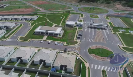 Oportunidade! Casas Cond. Fechado Origem do Sol - 02 Quartos sendo 01 Suíte