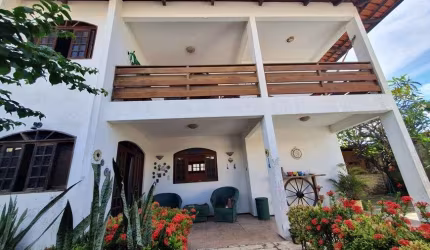 Casa para venda possui 224 metros quadrados com 4 quartos