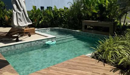 Luxuosa Casa com 4 Suítes em Condomínio Fechado – Alamoana, Intermares