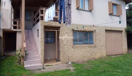Casa à venda no bairro Planalto