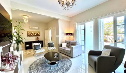 Casa à venda no bairro Cinqüentenário!