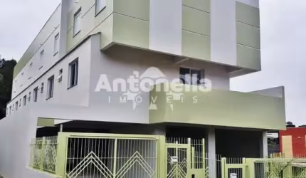 Sobrado à venda no Desvio Rizzo