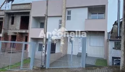 Sobrado à  venda no bairro N. Sra das Graças