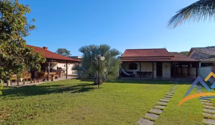 DR  Excelente casa de 2 quartos sendo 1 suíte e + 1 suíte externa, terreno com 1.000m² - Unamar - Cabo Frio/RJ