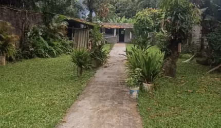 DR Excelente sítio com 1.728 m² - Taquara - Duque de Caxias /RJ