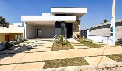 Casa recém-construída à venda no Condomínio Central Parque em Salto/SP