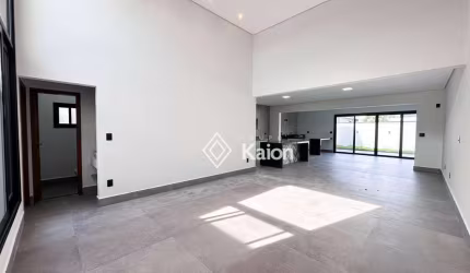 Casa à venda no Condomínio Portal dos Bandeirantes em Salto/SP