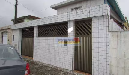 Sobrado com 4 dormitórios à venda, 225 m² por R$ 850.000,00 - Vila São Jorge - São Vicente/SP