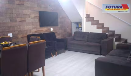 Sobrado com 3 dormitórios à venda, 65 m² por R$ 650.000,00 - Japuí - São Vicente/SP