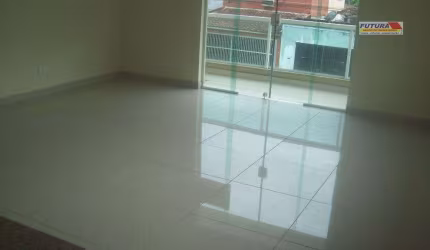 Casa com 3 dormitórios à venda, 112 m² por R$ 750.000,00 - Vila Valença - São Vicente/SP