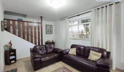 Sobrado com 3 dormitórios à venda, 189 m² por R$ 550.000,00 - Vila Voturuá - São Vicente/SP