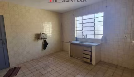 Casa à venda em Jundiaí, Jardim Estádio, com 4 quartos, com 357 m²