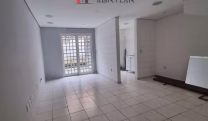 Sobrado para alugar em Jundiaí, Chácara Urbana, com 2 quartos, com 124 m²
