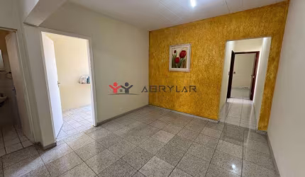 Casa para alugar em Jundiaí, Recanto Quarto Centenário, com 2 quartos, com 76 m²