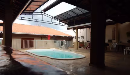 Casa à venda em Jundiaí, Jardim do Lago, com 3 quartos, com 281 m²