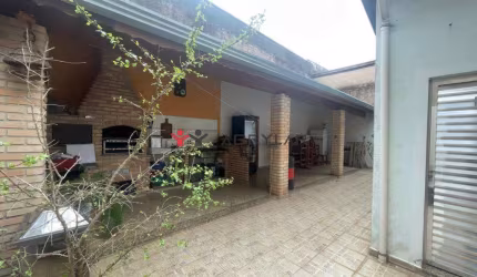 Casa à venda em Jundiaí, Jardim Estádio, com 3 quartos, com 249 m²