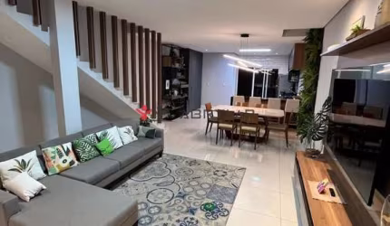 Casa à venda em Jundiaí, Fazenda Grande, com 3 quartos, com 179 m²