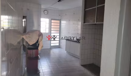 Casa à venda em Jundiaí, Jardim Petrópolis, com 1 quarto, com 112 m²
