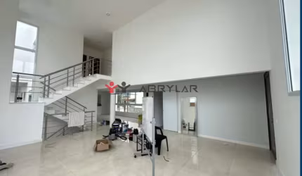 Sobrado para alugar em Jundiaí, Condomínio Reserva da Serra, com 4 suítes, com 317 m²