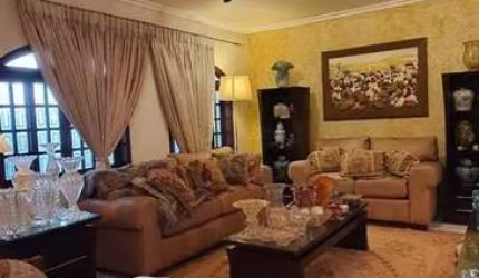 Casa à venda em Jundiaí, Jardim Santa Teresa, com 3 quartos, com 243 m²