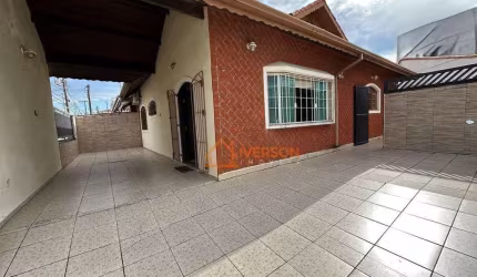 Casa para venda no centro de Peruíbe