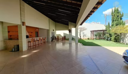 VENDE - Casa no Jardim Europa com 3 dormitórios