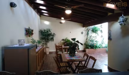 VENDE Casa no Altos do Higienópolis em Bauru.